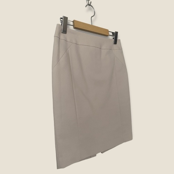 H&M Blush Pencil Skirt NWT - Picture 2 of 5